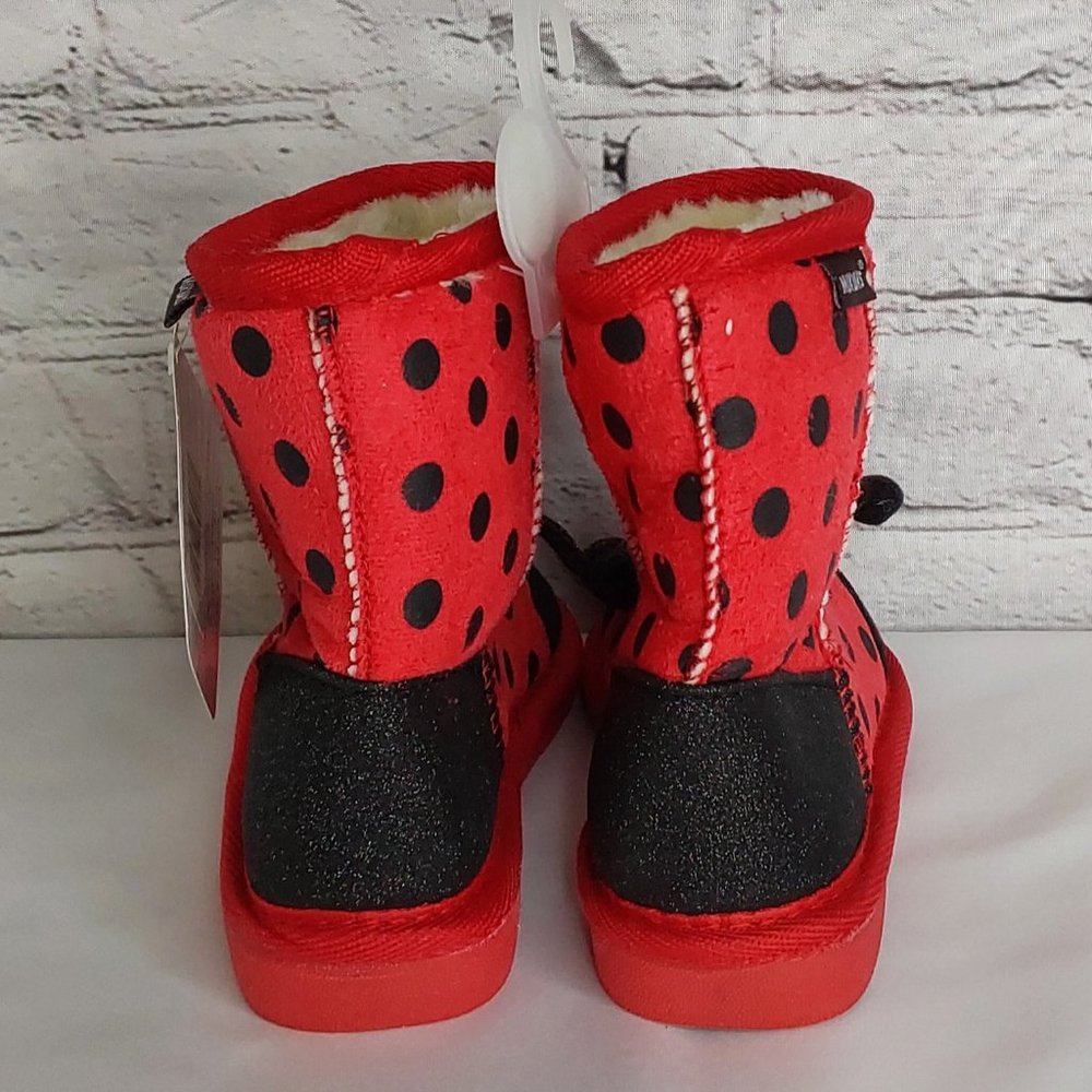 'MUK~LUKS' 'ZOO~BABIES' FUZZY LINED LADYBUG SLIP~ON BOOTS - Picture 3 of 16